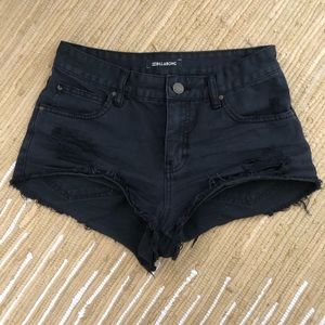 Billabong denim shorts black size 25
